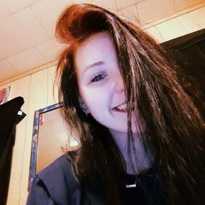 Meet your Posher, Nikki